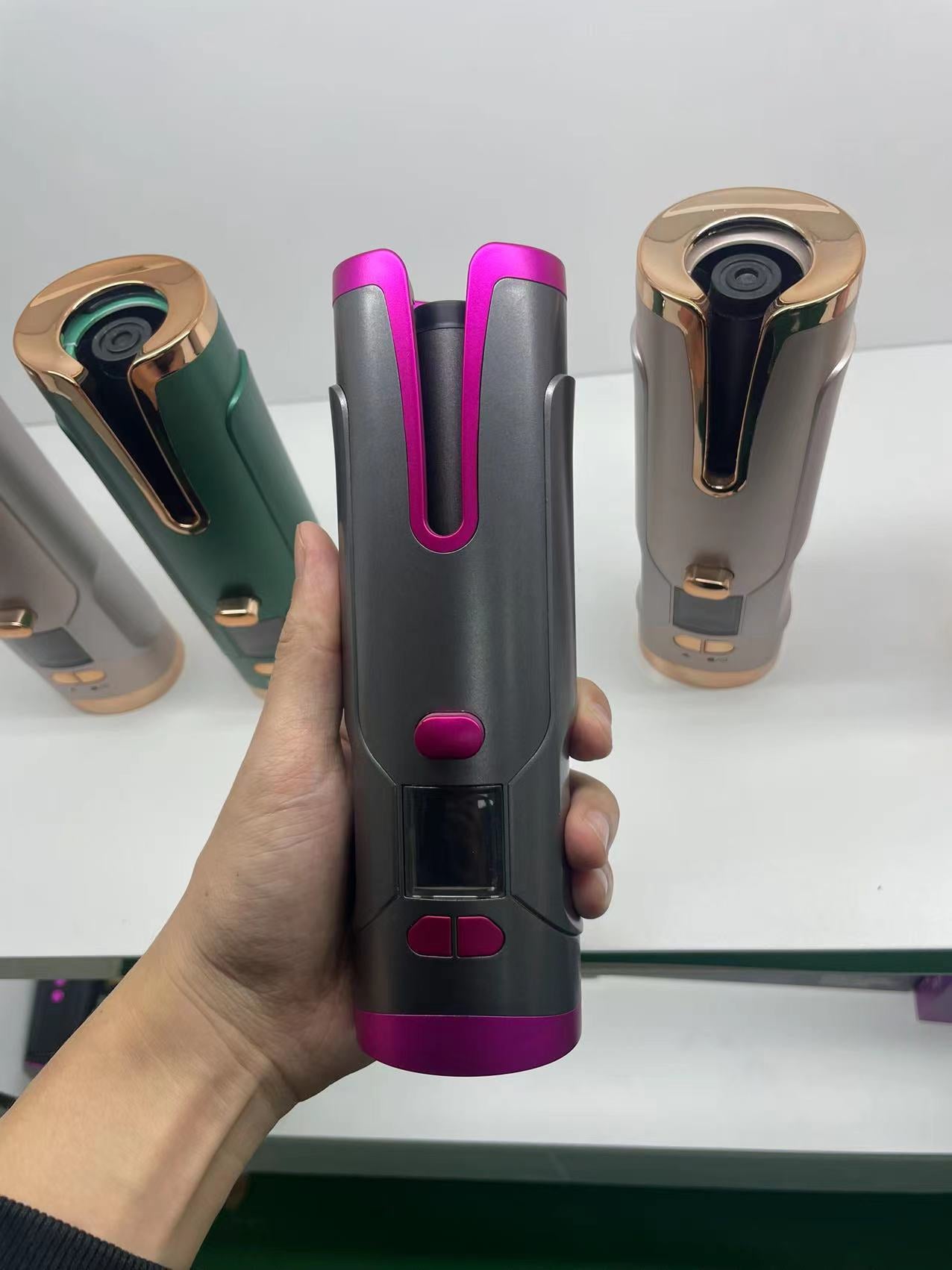 Rechargeable Automatic Hair Curler Women Portable Hair Curling Iron LCD Display Ceramic Curly Rotating Curling Wave Styer Rechargeable Automatic Hair Curler Women Portable Hair Curling Iron LCD Display Ceramic Curly Rotating Curling Wave Styer